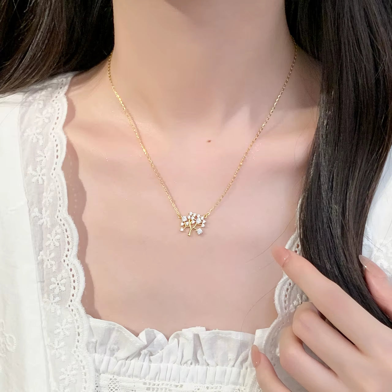 Europe and America Fashion S925 Sterling Silver Minimalist Zircon Tree Shape Gold Plated Clavicle Necklaces Jewelry for Women