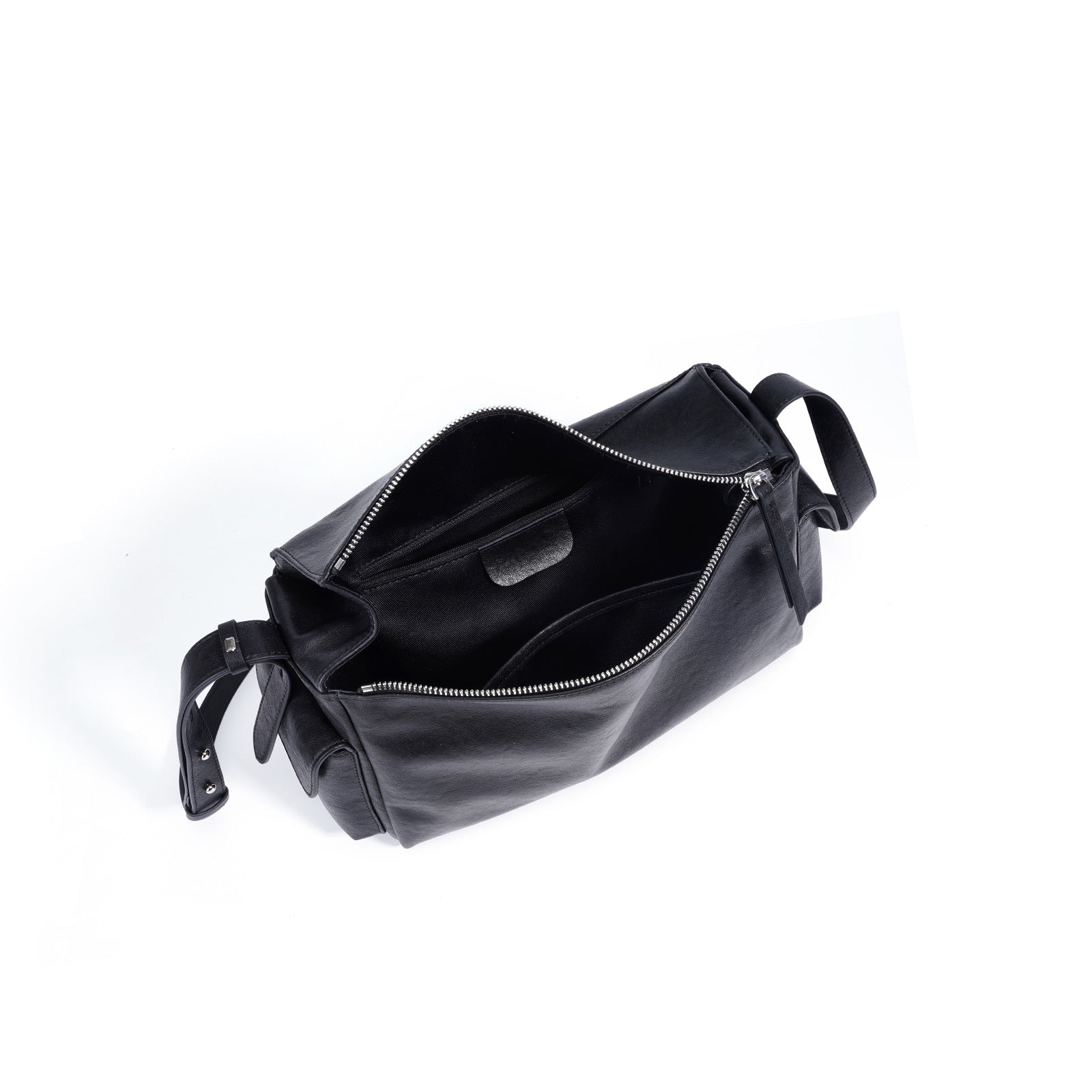 Retro Hobo Cowhide Women’s Baguette Bag