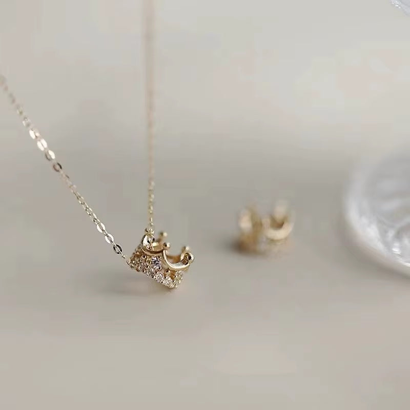 Gold Plated Sterling Silver Crown Diamond Pendant Necklace