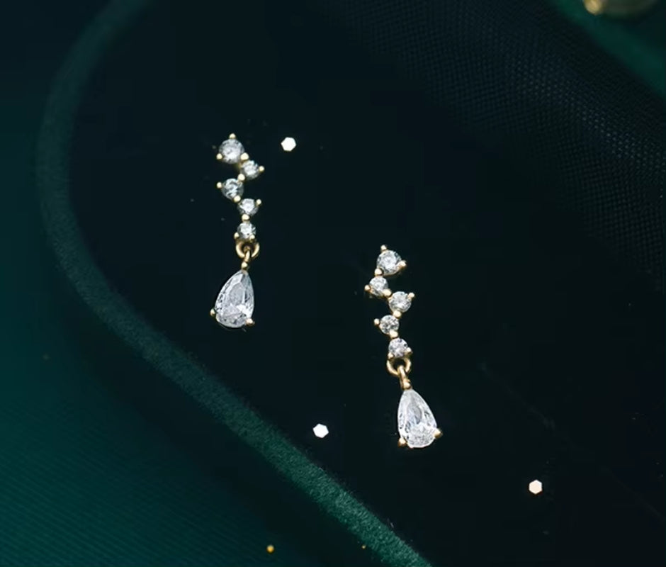 Fashion 925 Sterling Silver Irregular CZ Zircon Stud Earring Jewelry Water Droplet Shape Gold Plated Stud Earrings for Women