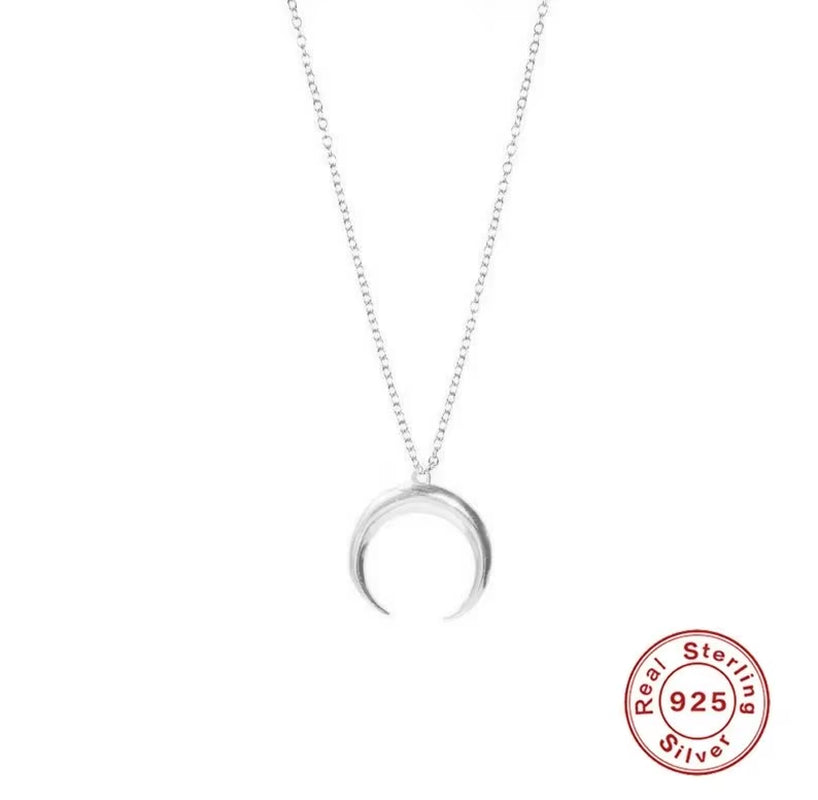 Wholesale 925 Silver Necklace for Women 925 Sterling Silver Moon Pendant Necklace 18K Gold Plated Collarbone Chain Necklace