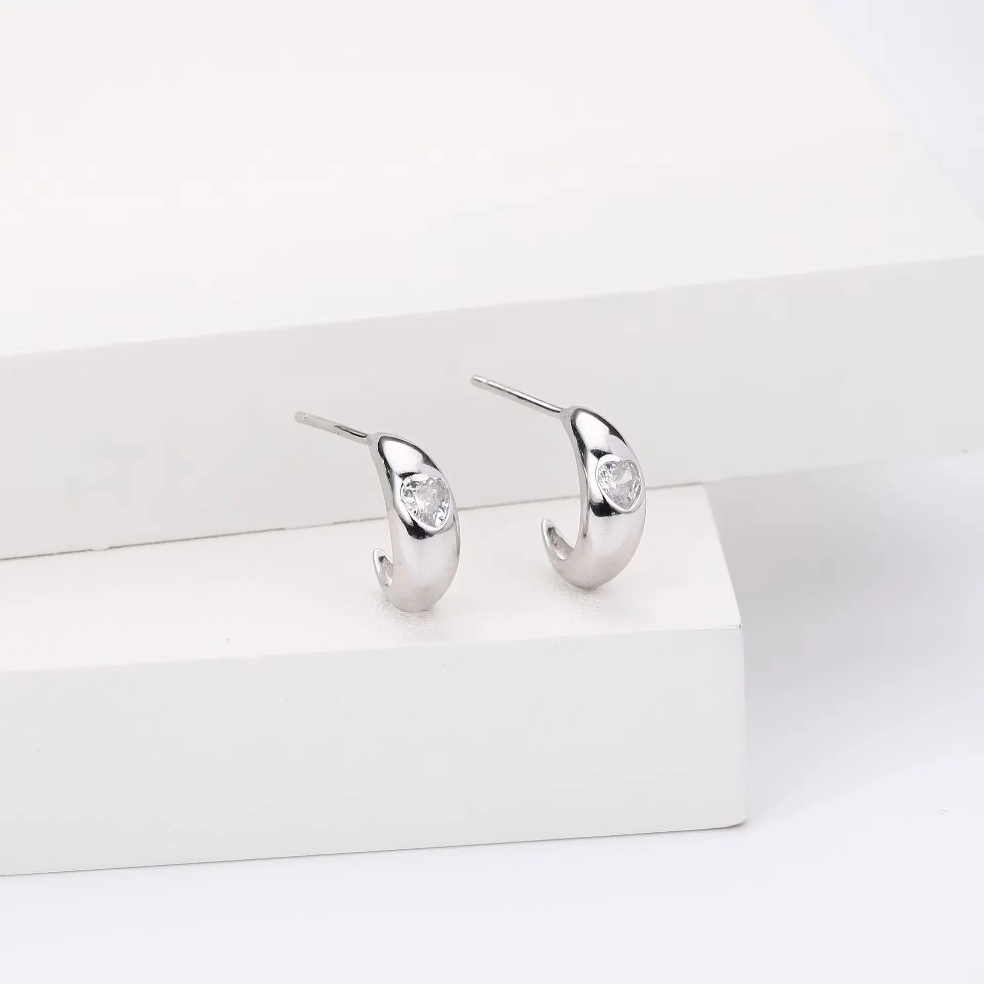 Gold Plated Sterling Silver C-Shaped Heart Zircon Earrings