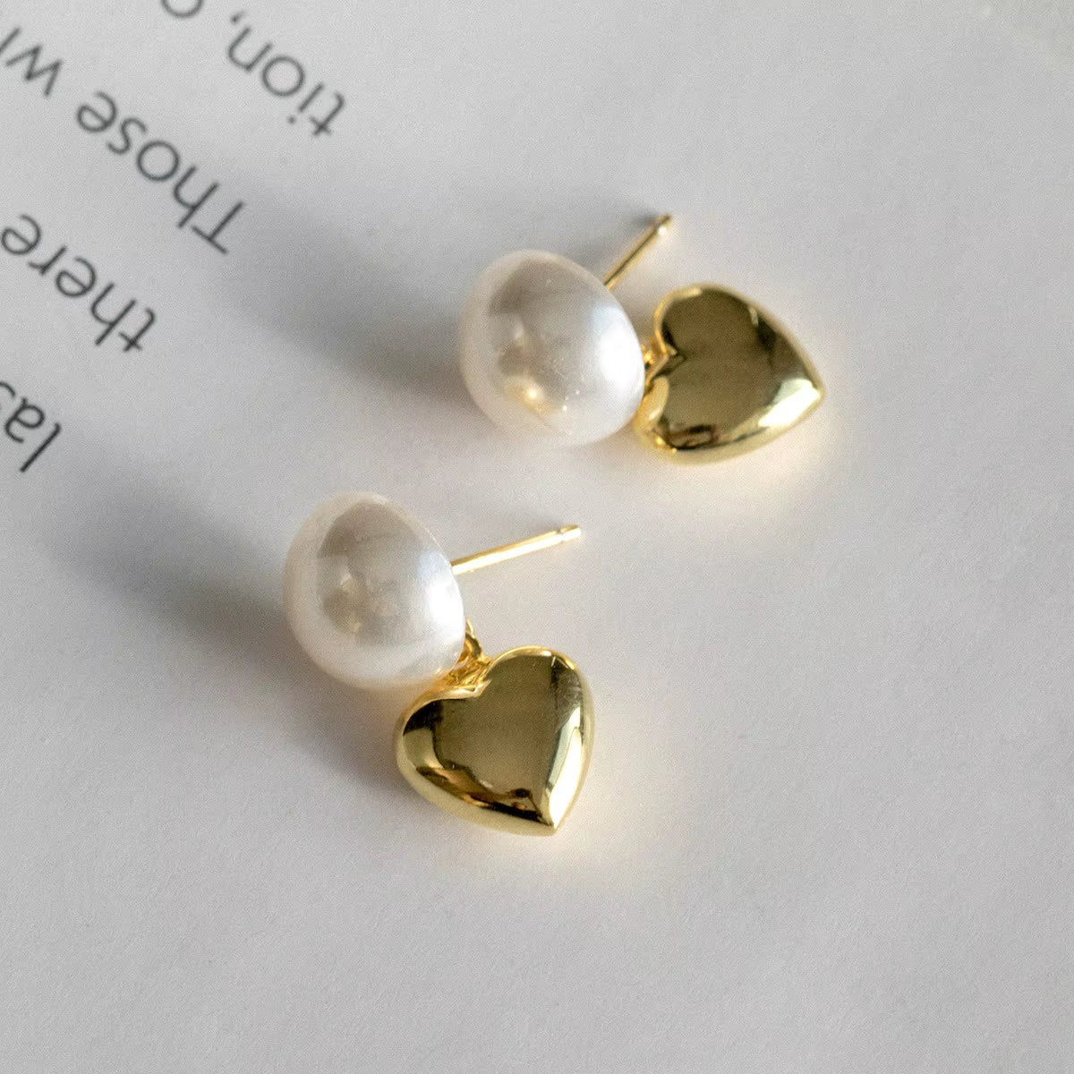 Wholesale Fashion High Quality Jewelry 925 Sterling Silver Pearl Heart Dangle Gold Plated Stud Earring Jewelry for Women