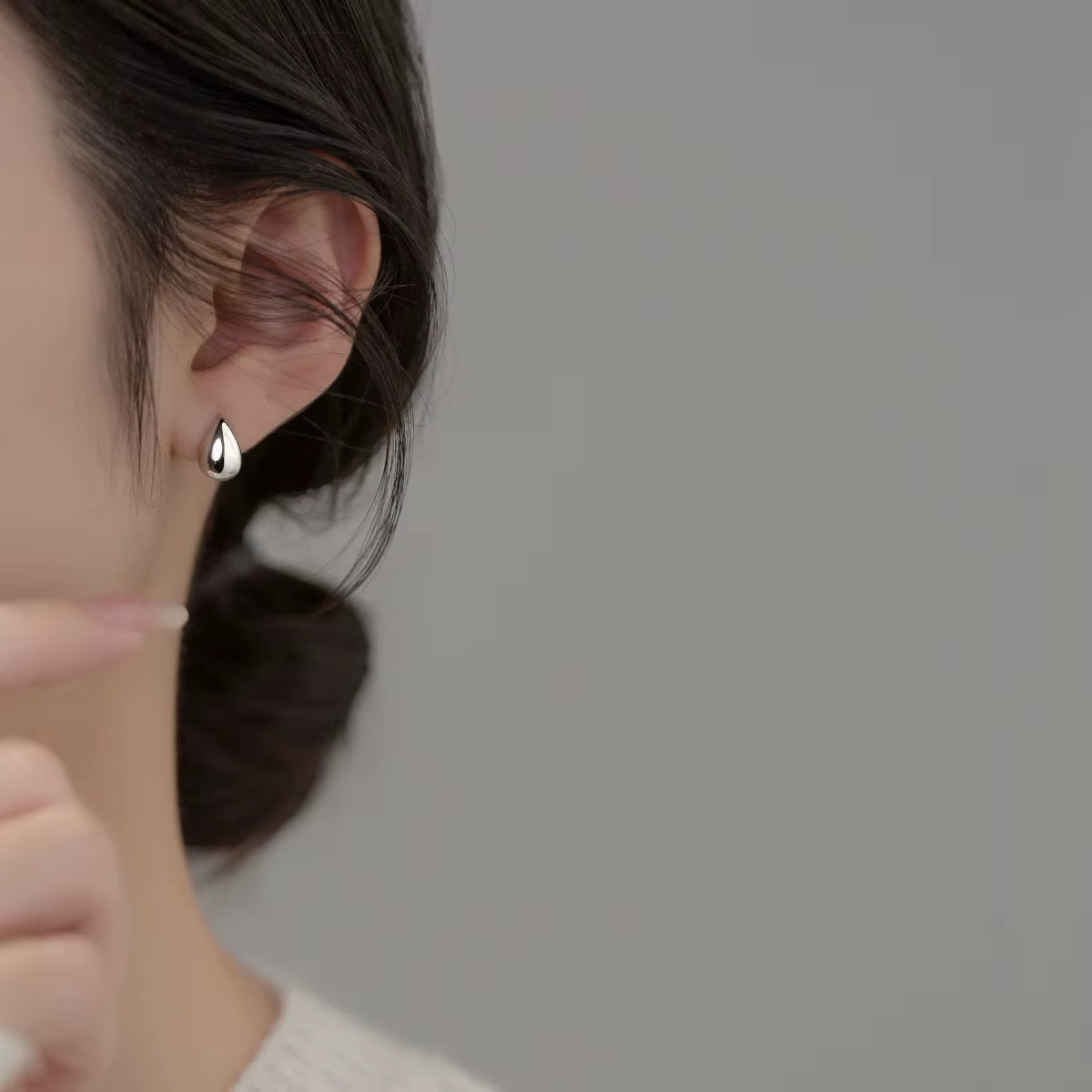 Fashion Minimalist Jewelry 925 Sterling Silver Simple Geometric Plain Water Drop Shape Gold Plated Stud Earrings for Women