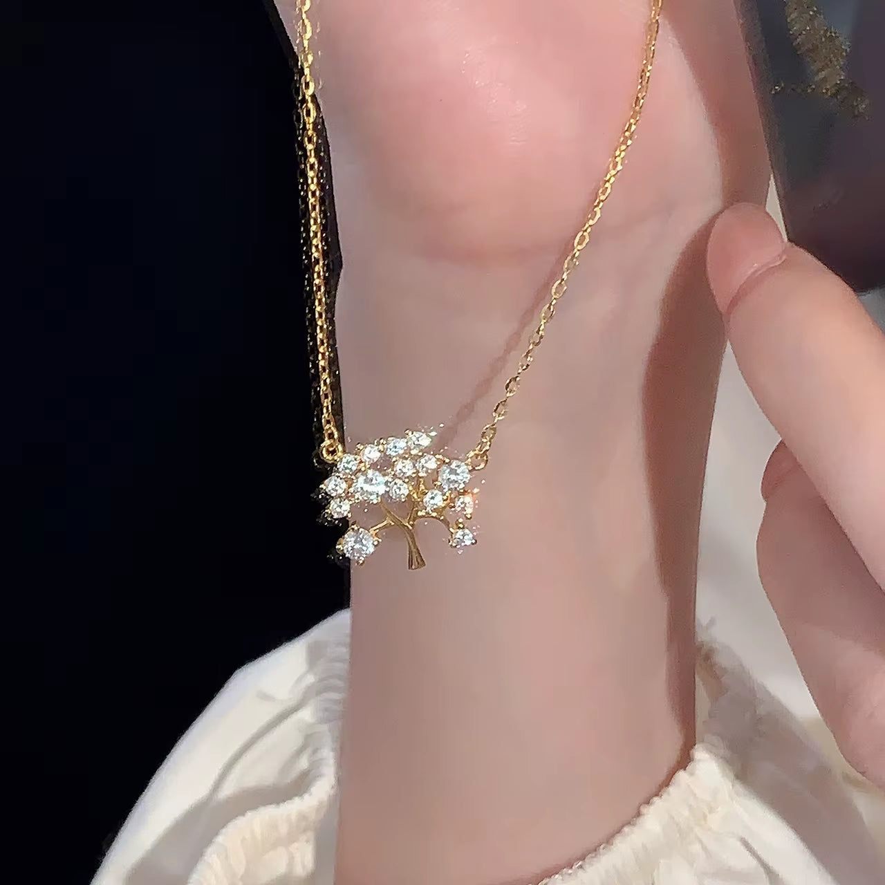 Europe and America Fashion S925 Sterling Silver Minimalist Zircon Tree Shape Gold Plated Clavicle Necklaces Jewelry for Women