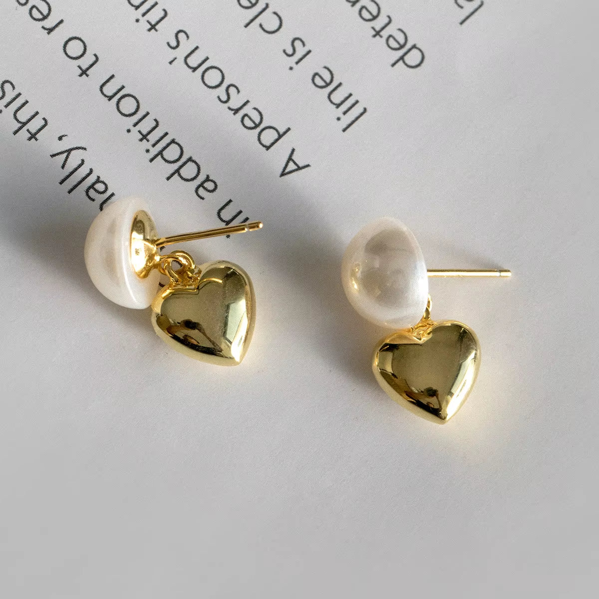 Wholesale Fashion High Quality Jewelry 925 Sterling Silver Pearl Heart Dangle Gold Plated Stud Earring Jewelry for Women