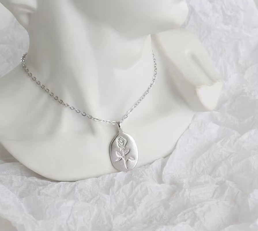 2022 INS 925 Sterling Silver Beautiful Plain Geometric Rose Shape Coin Necklace for Women