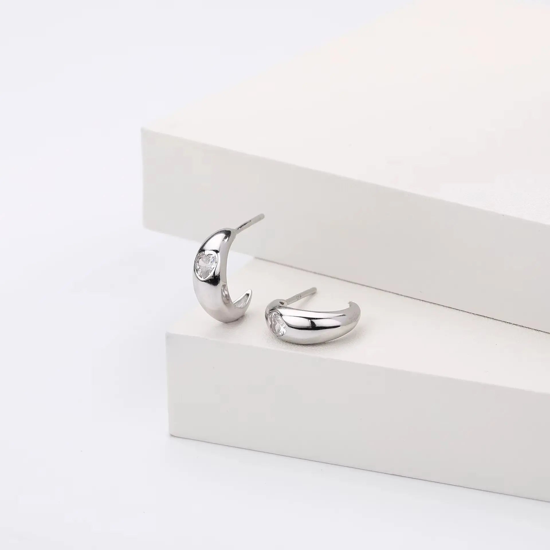 Gold Plated Sterling Silver C-Shaped Heart Zircon Earrings